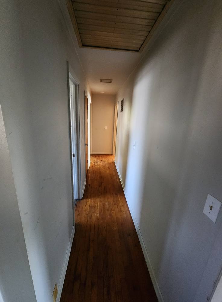 411 E Washington St Windsor MO 16.jpg